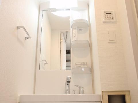 洗面設備　洗髪洗面化粧台