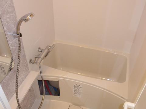 バス・シャワールーム　バス