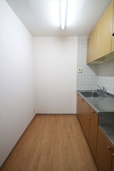 キッチン　キッチン　同タイプのお部屋の写真です。