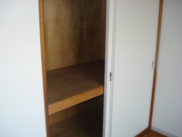 収納　押入（イメージ）