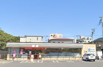 コンビニ　セブンイレブン（コンビニ）まで856m