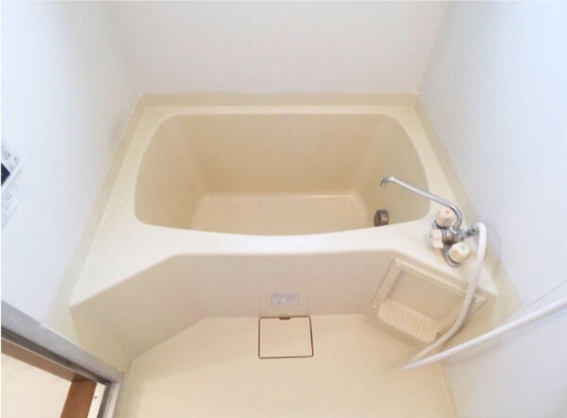 バス・シャワールーム　図面と現状に相違がある場合には現状を優先