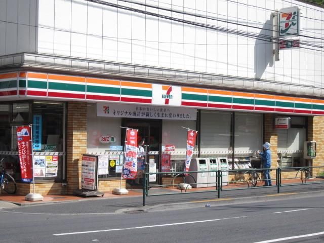 コンビニ　セブンイレブン（コンビニ）まで30m