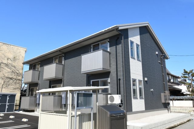 建物外観　外観は落ち着いています