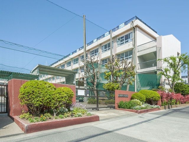 中学校　葛飾区立水元中学校（中学校）まで503m