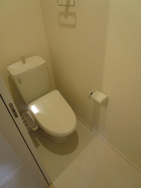 トイレ　★温水洗浄便座★
