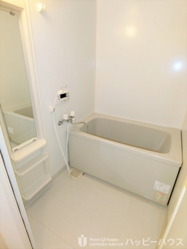 バス・シャワールーム　同物件の同じ間取りのお写真です。現況優先でお願いします。