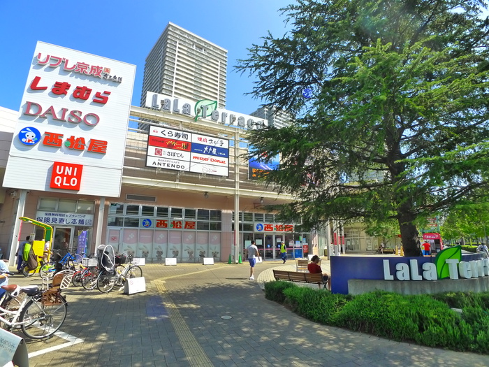 ショッピングセンター　ＬａＬａテラス南千住（ショッピングセンター）まで600m