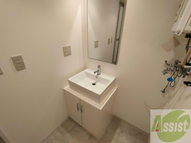 洗面設備　こちらに洗面台があります。朝の洗顔はこちらで。