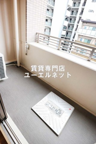 バルコニー　バルコニー付きで採光＆風通し良好！