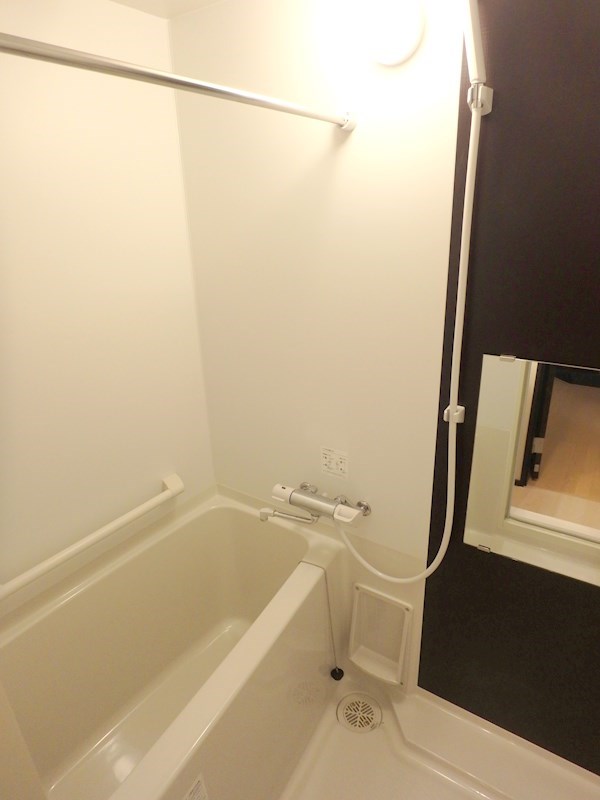 バス・シャワールーム　バスルーム