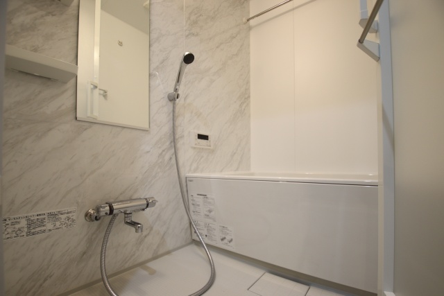 バス・シャワールーム　※別室の参考写真の為、現況優先です。