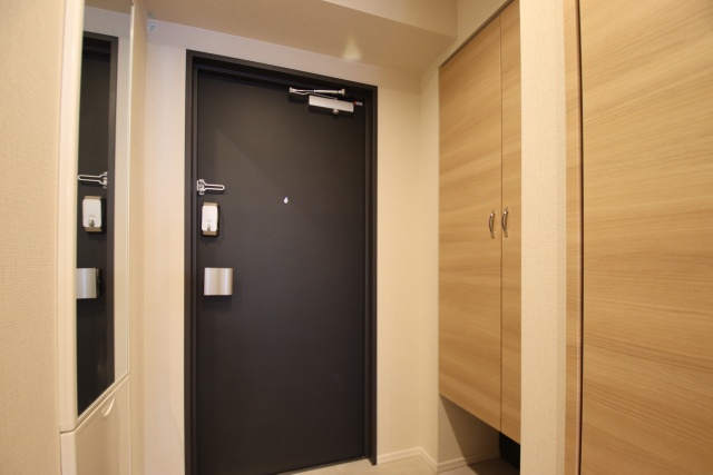 玄関　※別室の参考写真の為、現況優先です。