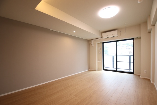 居室・リビング　※別室の参考写真の為、現況優先です。