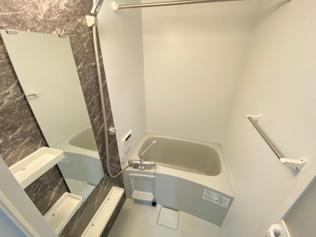 バス・シャワールーム　※同施工会社の参考写真となります。