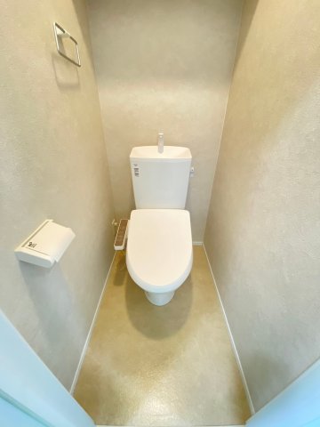 トイレ　※同施工会社の参考写真となります。