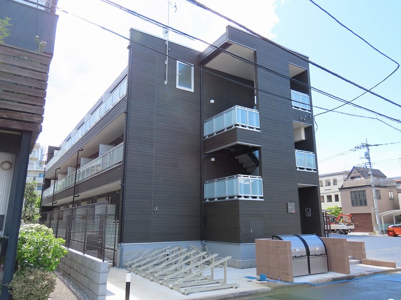 エントランス　建物の内部です