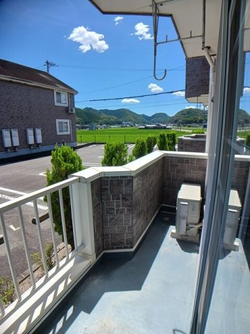 バルコニー　バルコニー付きです