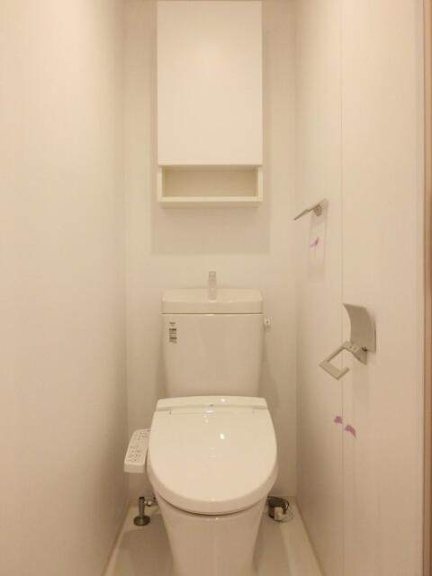 バルコニー　浴室乾燥機完備