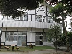 図書館　文京区立大塚公園みどりの図書室（図書館）まで53m