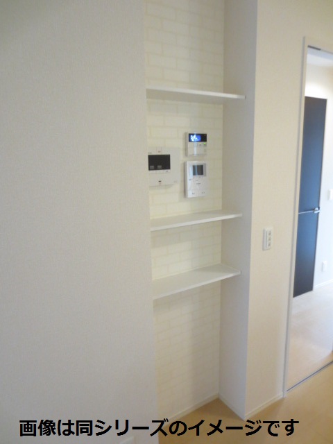 セキュリティ　内装は別部屋の参考写真です。