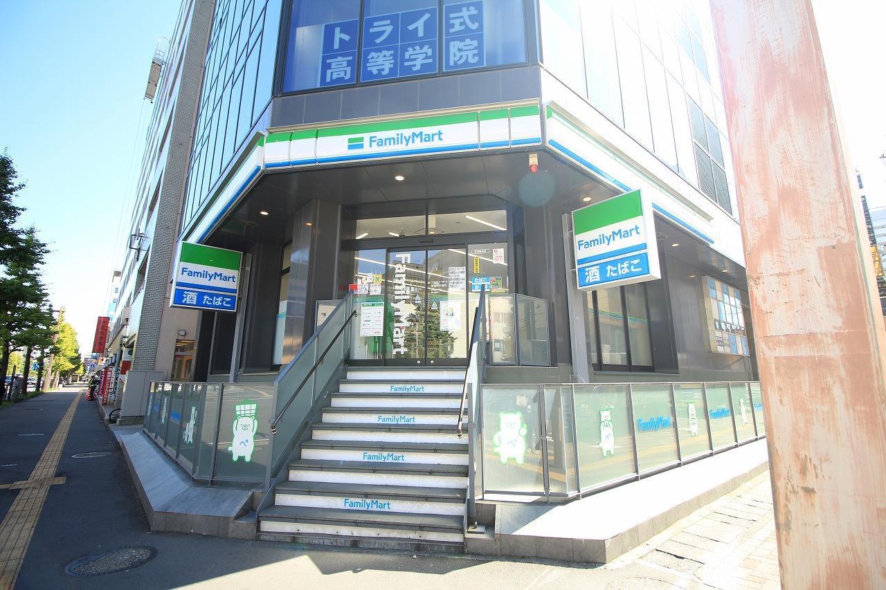 コンビニ　ファミリーマート新潟明石通店（コンビニ）まで250m