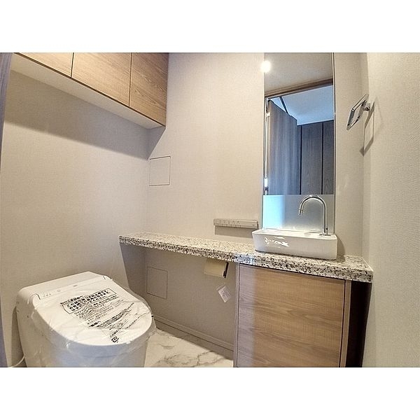 トイレ　参考写真