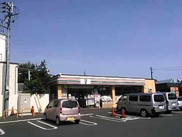 コンビニ　セブンイレブン（コンビニ）まで288m