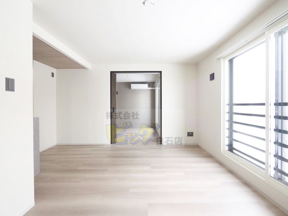 居室・リビング　使いやすい広々としたリビングです♪