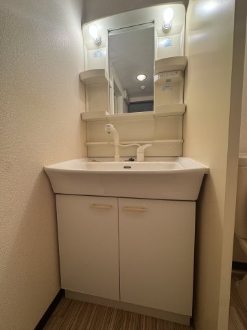 洗面設備　アスリート新大阪II　洗面台