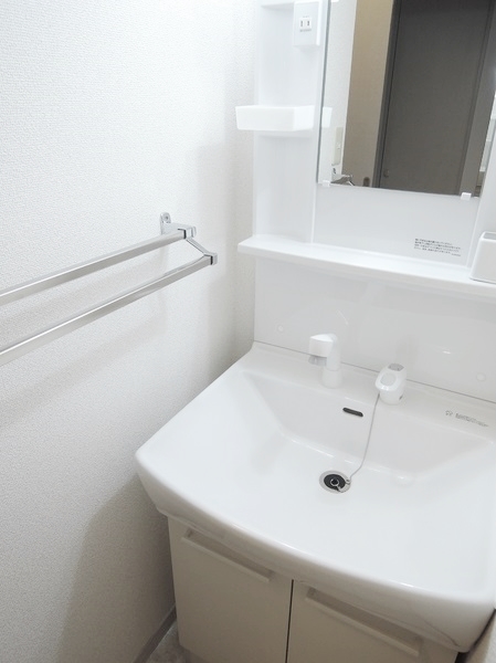 洗面設備　忙しい朝には欠かせない洗面所です♪