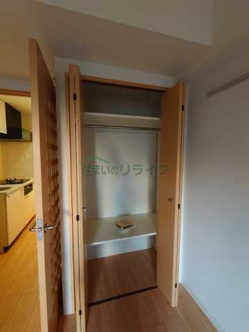 収納　エスティメゾン神田 1004