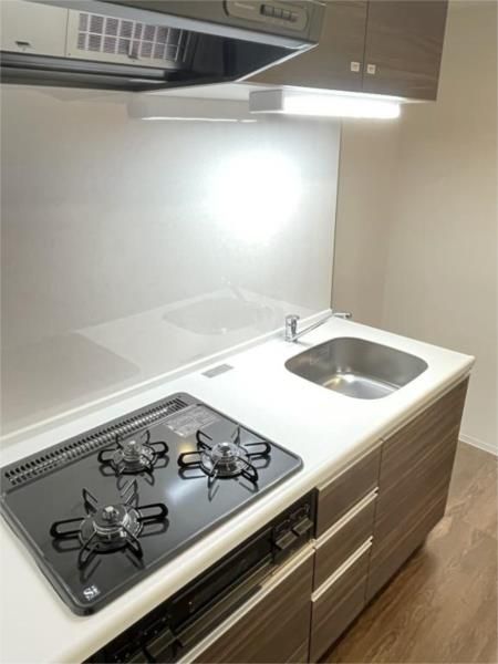 キッチン　※別部屋参考写真