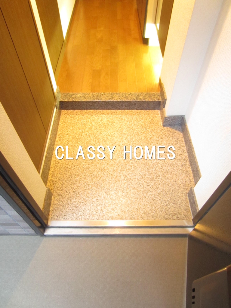 玄関　2002年竣工　アルテリア浜松町：玄関