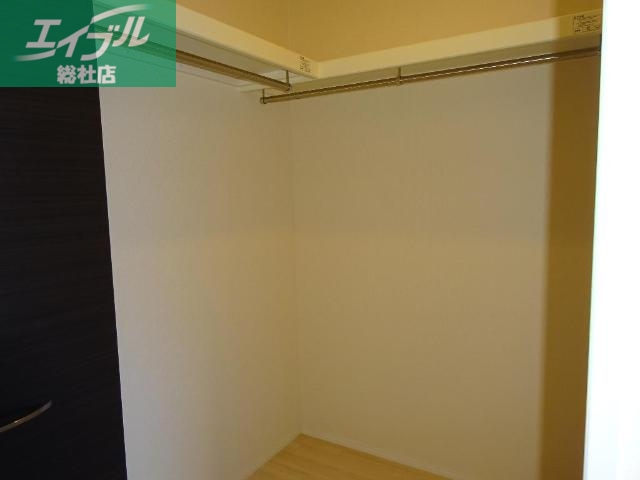 収納　クローゼット