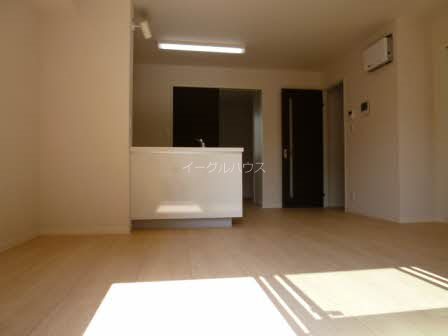 居室・リビング　別部屋写真使用