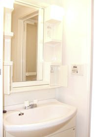 洗面設備　反転タイプあり