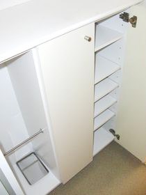 玄関　反転タイプあり