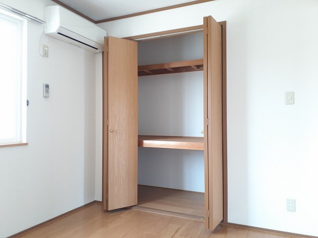 収納　北側洋室