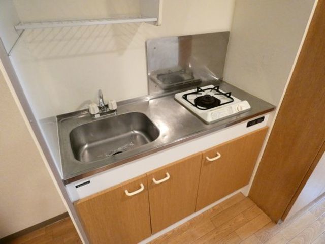 キッチン　別部屋参考写真です
