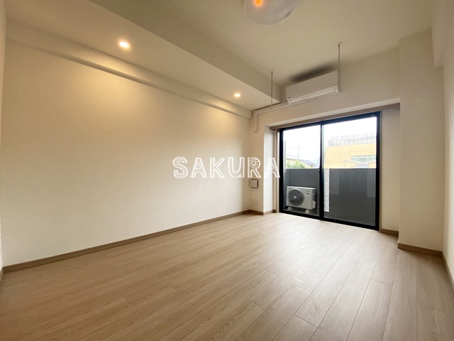 居室・リビング　開放感のあるゆったりとしたお部屋です♪