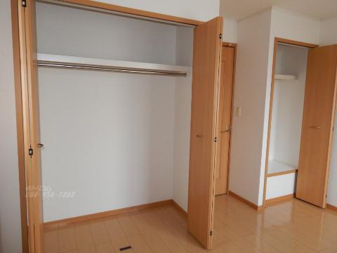 収納　クローゼット