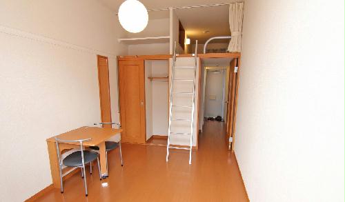 居室・リビング　4－12号室