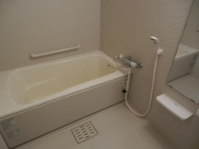 バス・シャワールーム　【浴室】バス