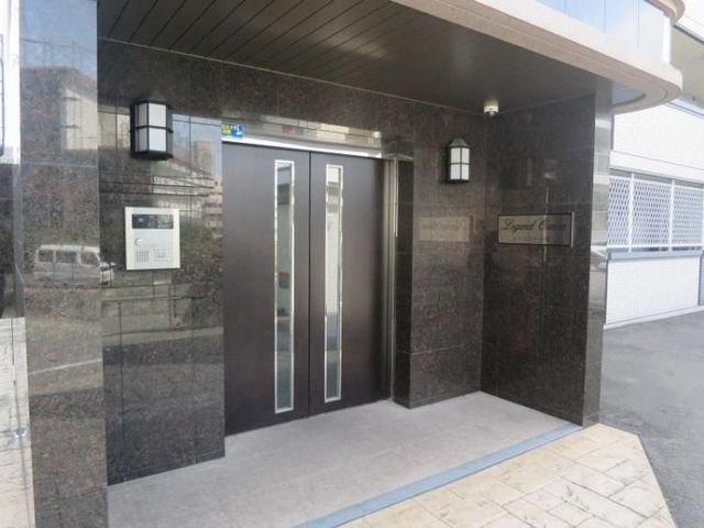 エントランス　【エントランス（外）】エントランス