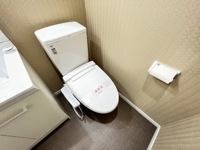 トイレ　※別部屋参考写真