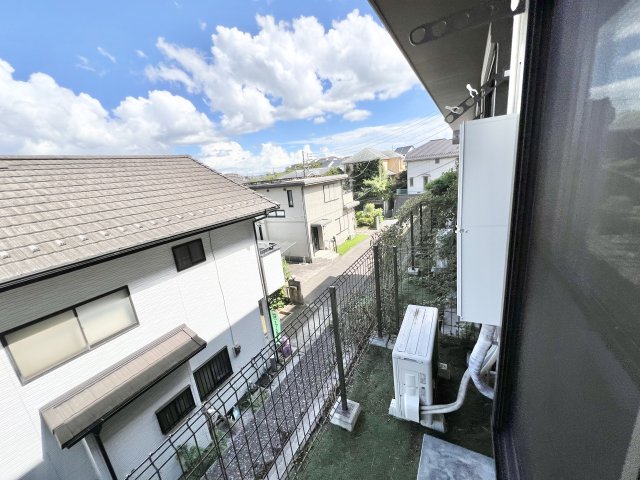 バルコニー　お洗濯にも便利なバルコニー付き