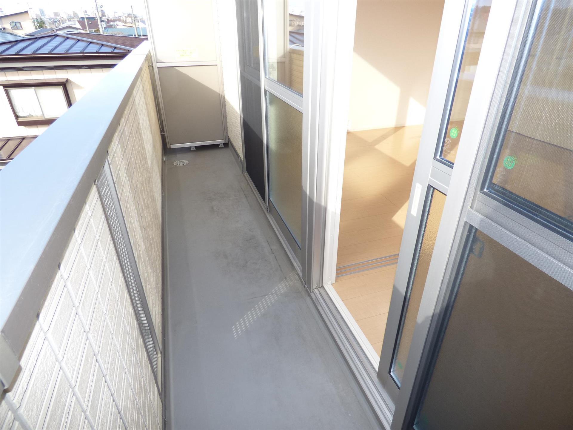 バルコニー　バルコニー