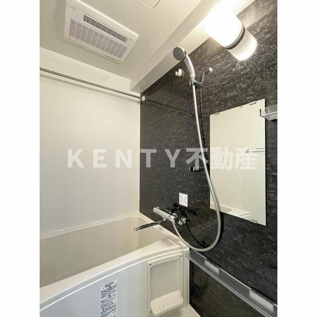 バス・シャワールーム　ゆったり過ごせるお風呂です