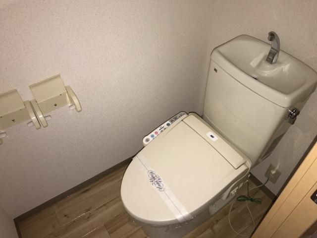 トイレ　シャワー付トイレ